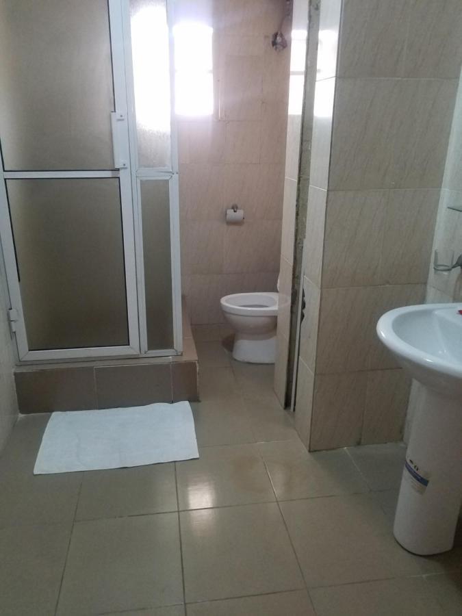 Joanne'S Court Hotel Лагос Екстериор снимка